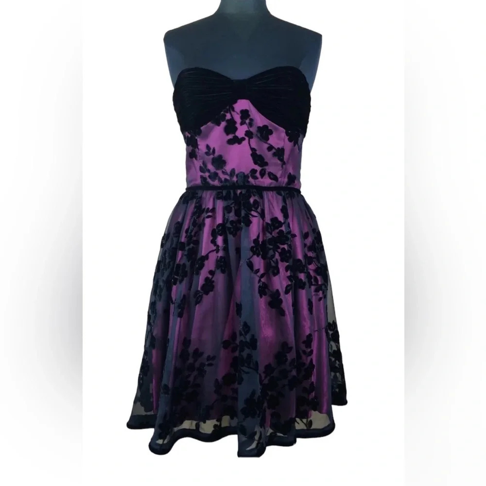 Vintage Betsy’s Johnson strapless dress in  burgundy with black floral overlay